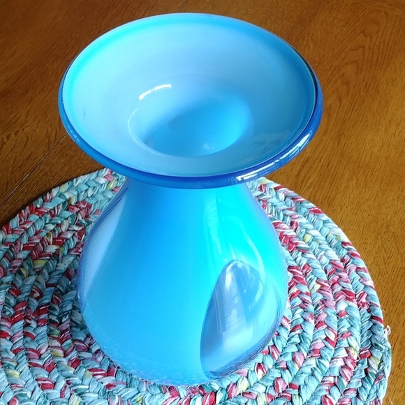 Art Glass Sky Blue Vase Peek a Boo Style by Gorgeous Designs China - Picture 3 of 9